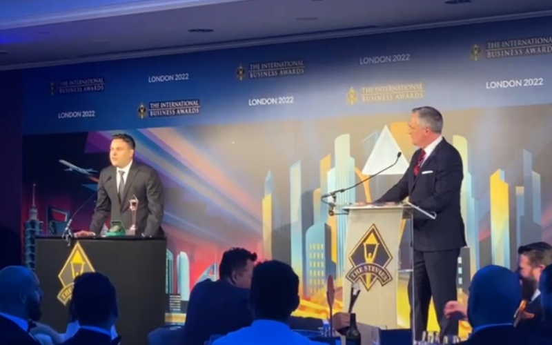 Pakfırın, Stevie Ödülünü Londra'dan Adana'ya Getirdi